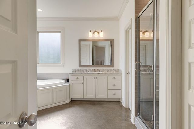 1013 Gloria Kern Drive, Breaux Bridge, LA 70517