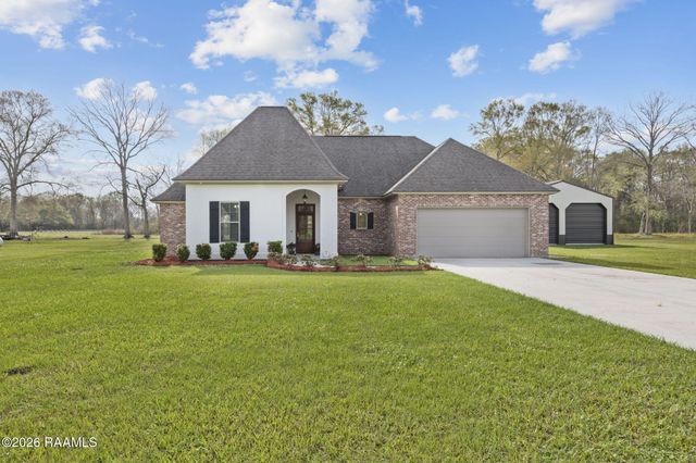 1013 Gloria Kern Drive, Breaux Bridge, LA 70517