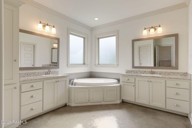 1013 Gloria Kern Drive, Breaux Bridge, LA 70517