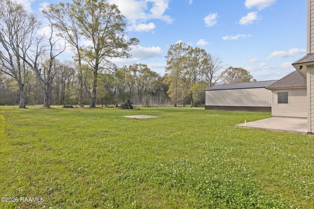 1013 Gloria Kern Drive, Breaux Bridge, LA 70517