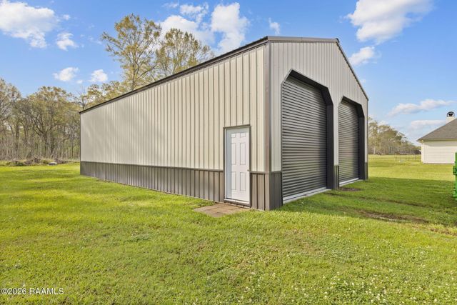 1013 Gloria Kern Drive, Breaux Bridge, LA 70517