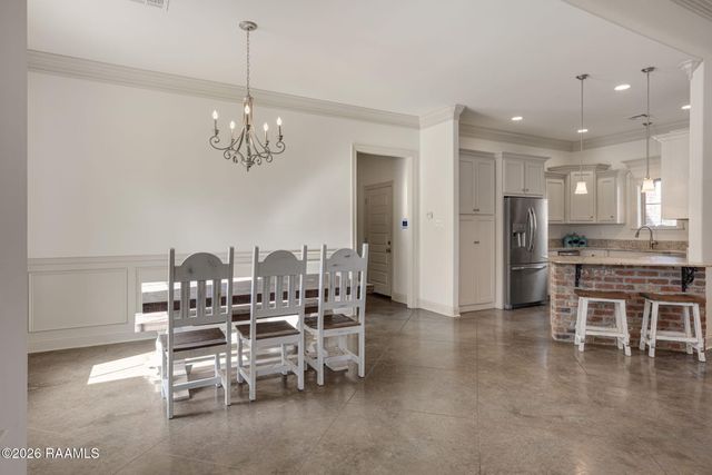 1013 Gloria Kern Drive, Breaux Bridge, LA 70517