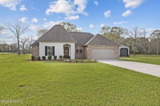 1013 Gloria Kern Drive, Breaux Bridge, LA 70517