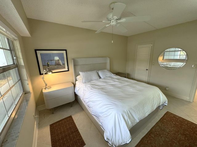 625 Oaks Drive 106, Pompano Beach, FL 33069