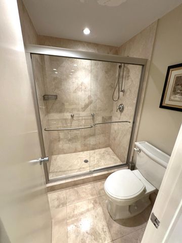 625 Oaks Drive 106, Pompano Beach, FL 33069