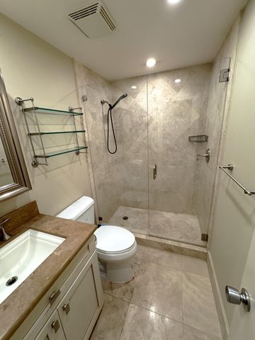 625 Oaks Drive 106, Pompano Beach, FL 33069