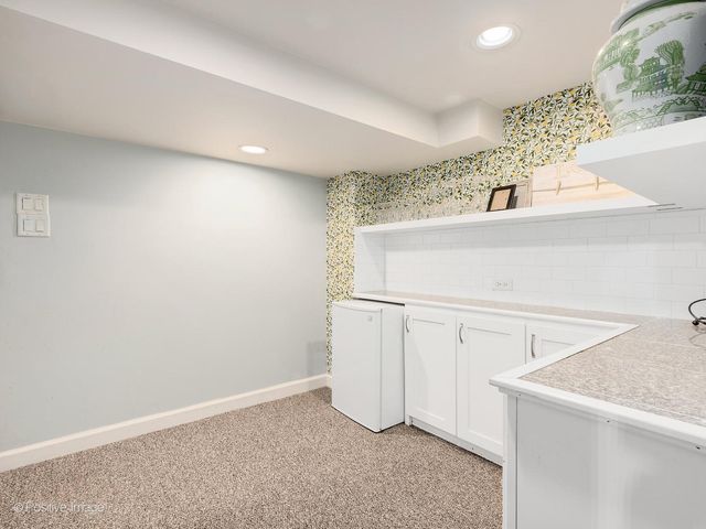 125 S Chase Avenue, Lombard, IL 60148
