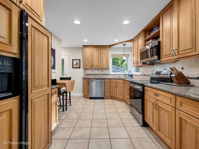125 S Chase Avenue, Lombard, IL 60148
