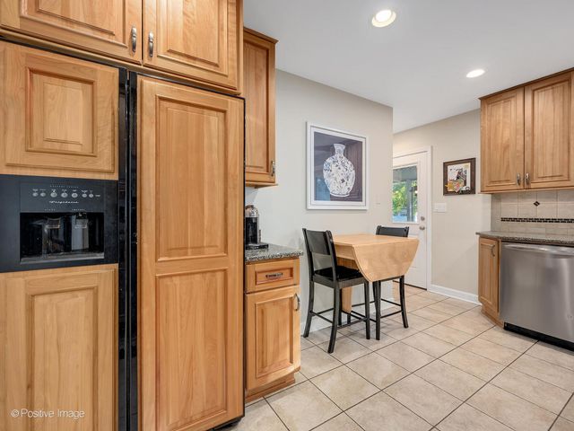 125 S Chase Avenue, Lombard, IL 60148