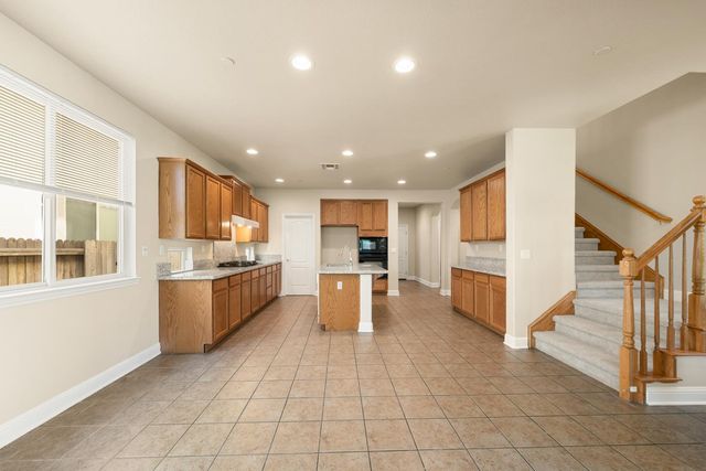 3845 Tahoe St, West Sacramento, CA 95691