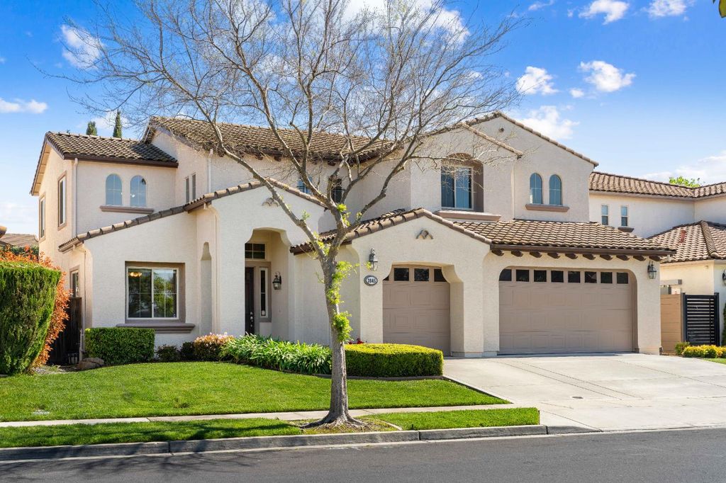 3845 Tahoe St, West Sacramento, CA 95691