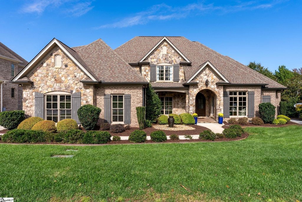 100 Chamblee Boulevard, Greenville, SC 29615