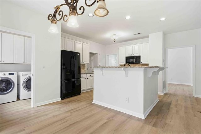 5425 Brooke Ridge Circle, Dunwoody, GA 30338