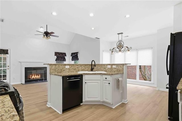 5425 Brooke Ridge Circle, Dunwoody, GA 30338