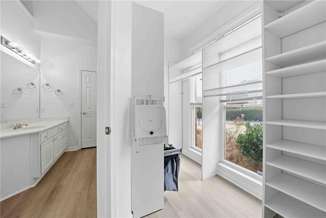 5425 Brooke Ridge Circle, Dunwoody, GA 30338