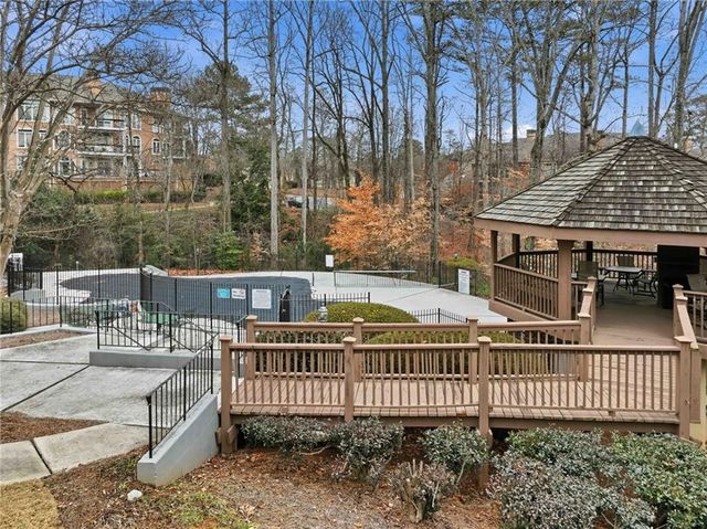 5425 Brooke Ridge Circle, Dunwoody, GA 30338
