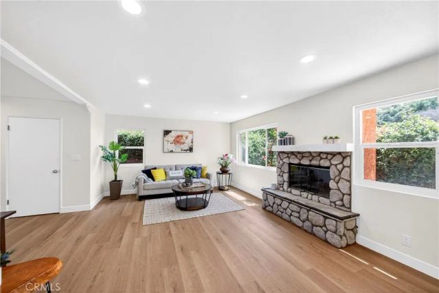 7552 Thousand Oaks Drive, Tujunga, CA 91042