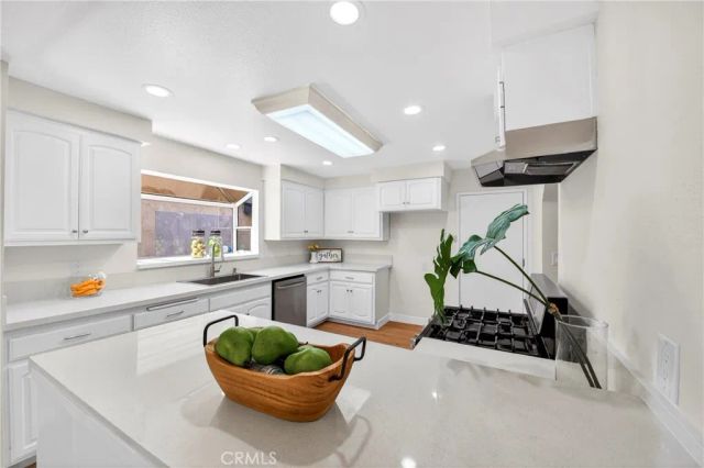 7552 Thousand Oaks Drive, Tujunga, CA 91042