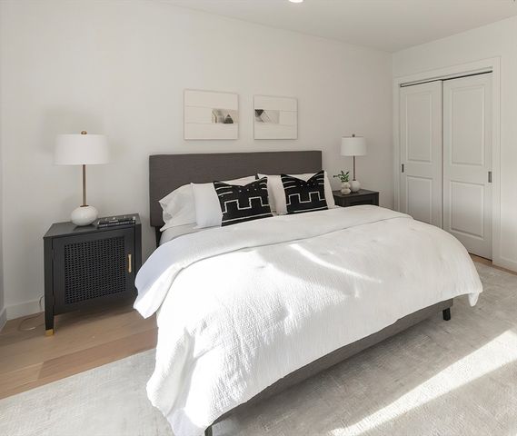 16 Boardman St 105, Boston, MA 02128