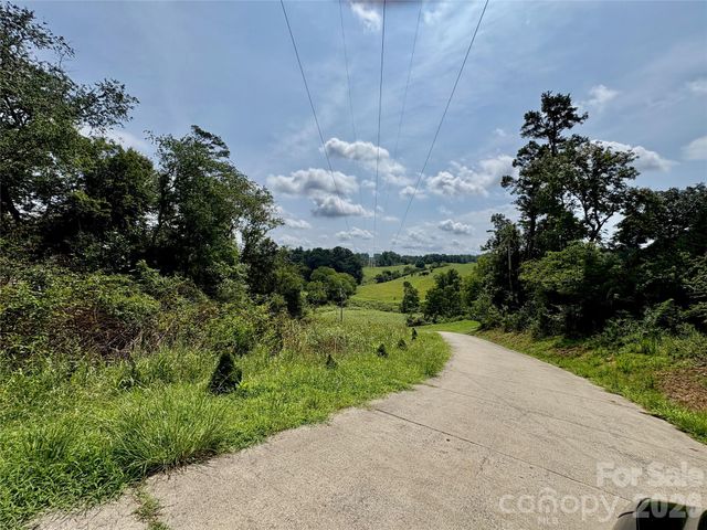 9999 Wescott Way, Alexander, NC 28701