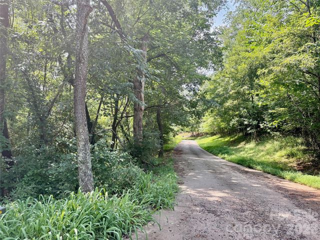 9999 Wescott Way, Alexander, NC 28701