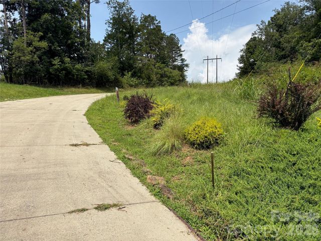 9999 Wescott Way, Alexander, NC 28701