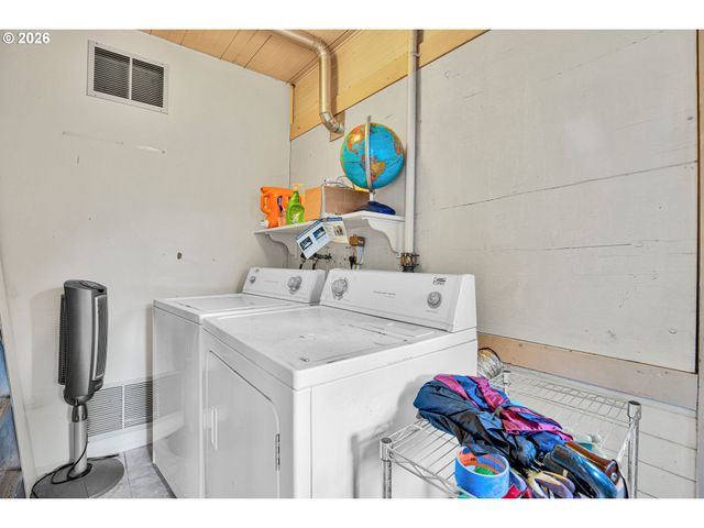 10630 Sw GARDEN PARK Pl, Portland, OR 97223