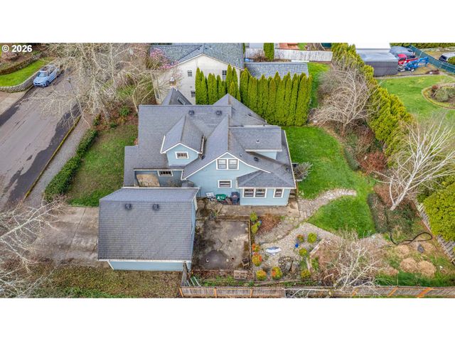 10630 Sw GARDEN PARK Pl, Portland, OR 97223