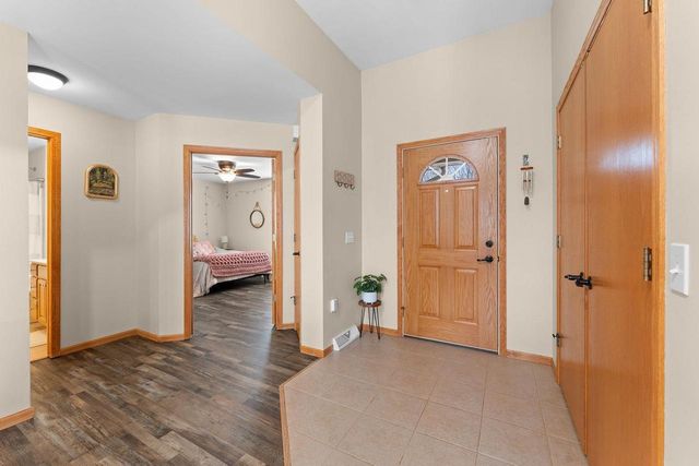 1422 Ridgeview Drive, Reedsburg, WI 53959