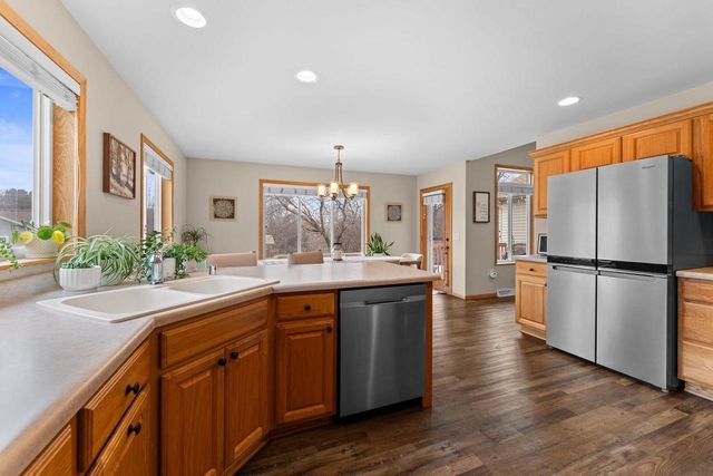 1422 Ridgeview Drive, Reedsburg, WI 53959