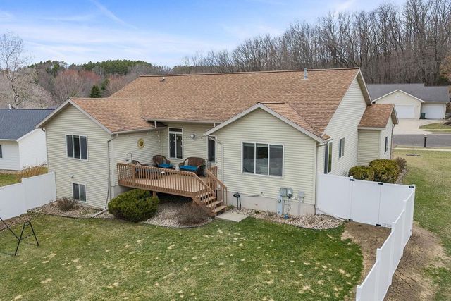 1422 Ridgeview Drive, Reedsburg, WI 53959