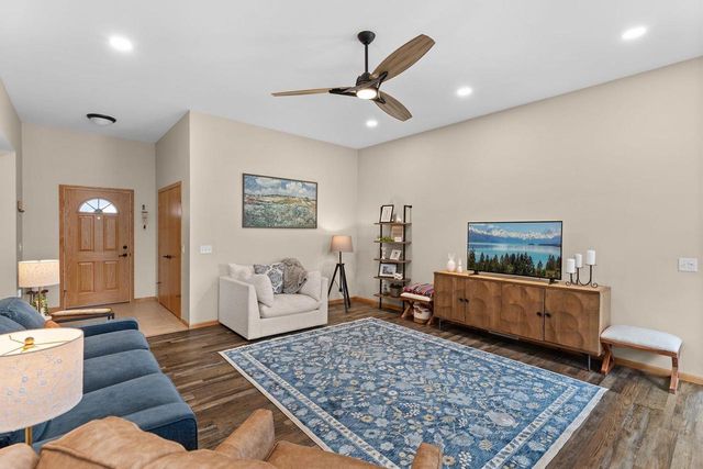 1422 Ridgeview Drive, Reedsburg, WI 53959