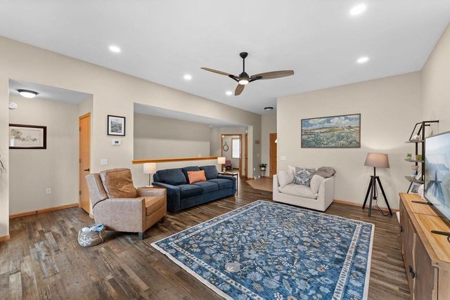 1422 Ridgeview Drive, Reedsburg, WI 53959