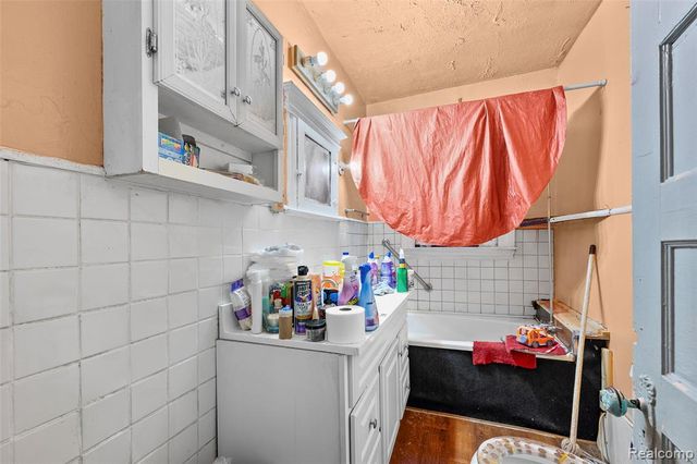 2445 Concord Street, Detroit, MI 48207