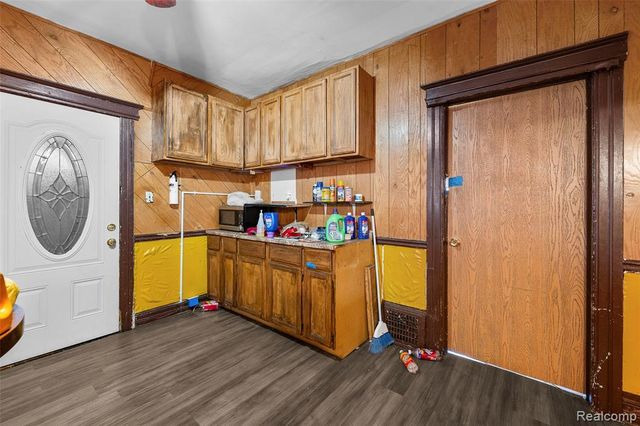 2445 Concord Street, Detroit, MI 48207