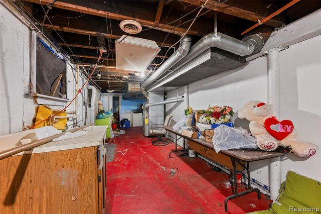 2445 Concord Street, Detroit, MI 48207