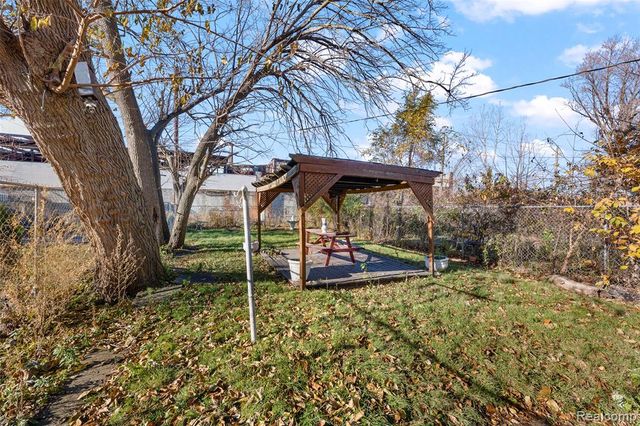 2445 Concord Street, Detroit, MI 48207