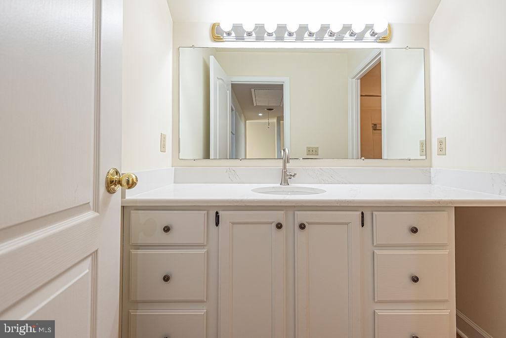 Image 5 of property listing at 311-A UNION AVE, Salisbury, MD 21804