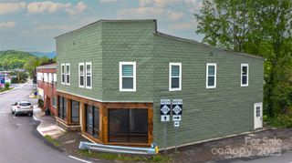 23 N 226 Highway, Bakersville, NC 28705