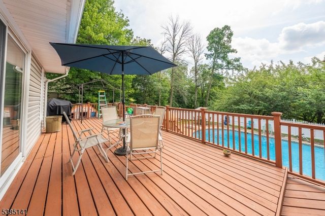 220 Horseshoe Rd, Berkeley Heights Twp., NJ 07922