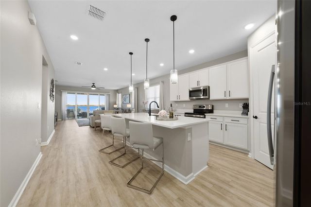 948 GRIFFON AVENUE, Lake Alfred, FL 33850