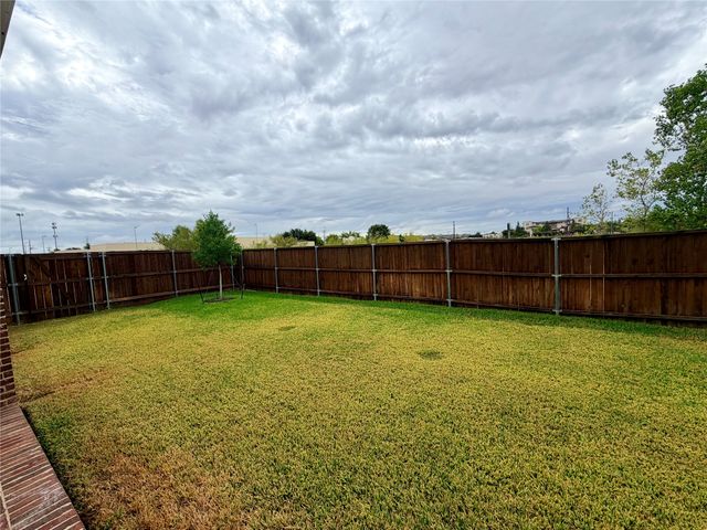 4900 Sage Hill Drive, Carrollton, TX 75010