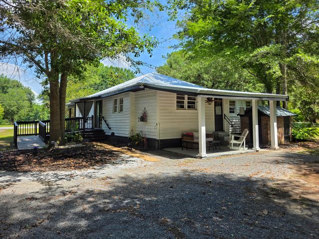 1315 Ridge Road, Ridgeville, SC 29472