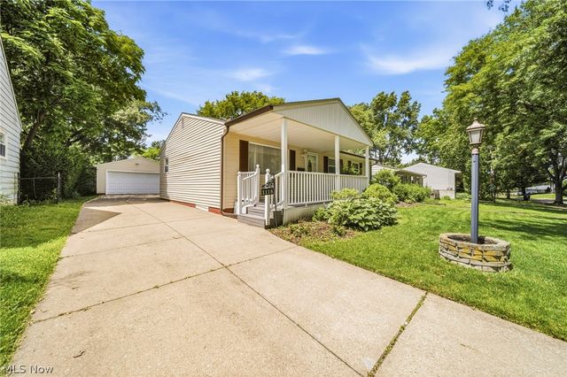 1118 Terrell Drive, Akron, OH 44313