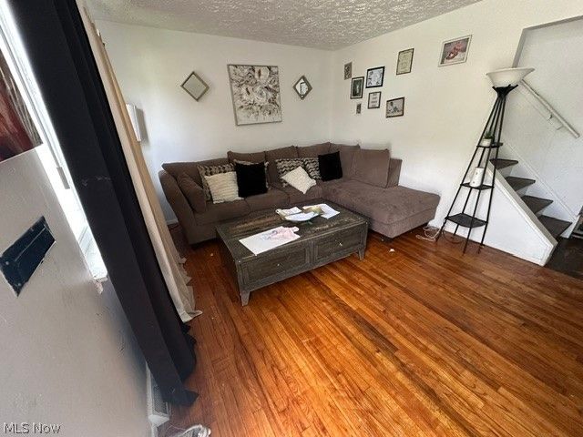 15914 Clearview Avenue, Cleveland, OH 44128