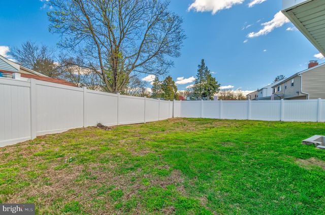 501 E FRANKLIN AVE, Edgewater Park, NJ 08010