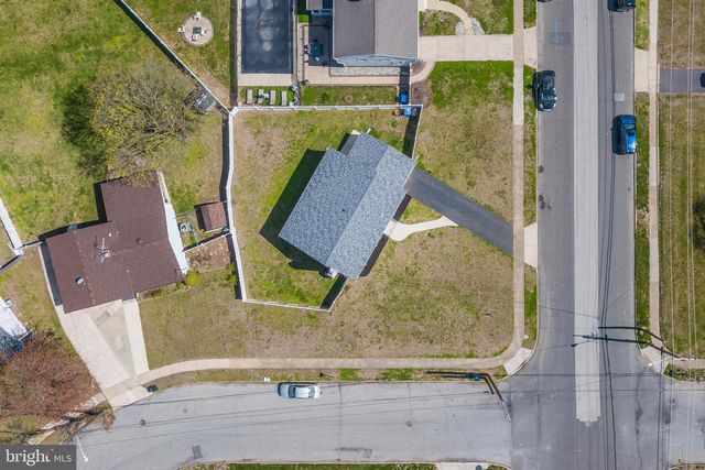 501 E FRANKLIN AVE, Edgewater Park, NJ 08010