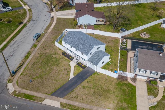 501 E FRANKLIN AVE, Edgewater Park, NJ 08010