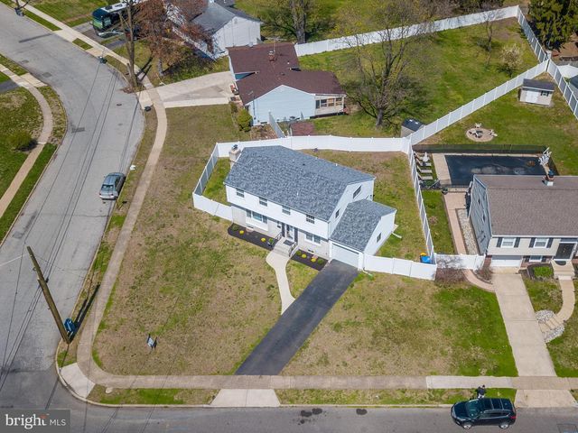 501 E FRANKLIN AVE, Edgewater Park, NJ 08010