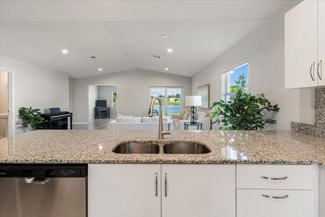 10 Juan Carlos Lane, Port St. Lucie, Port St Lucie, FL 34952